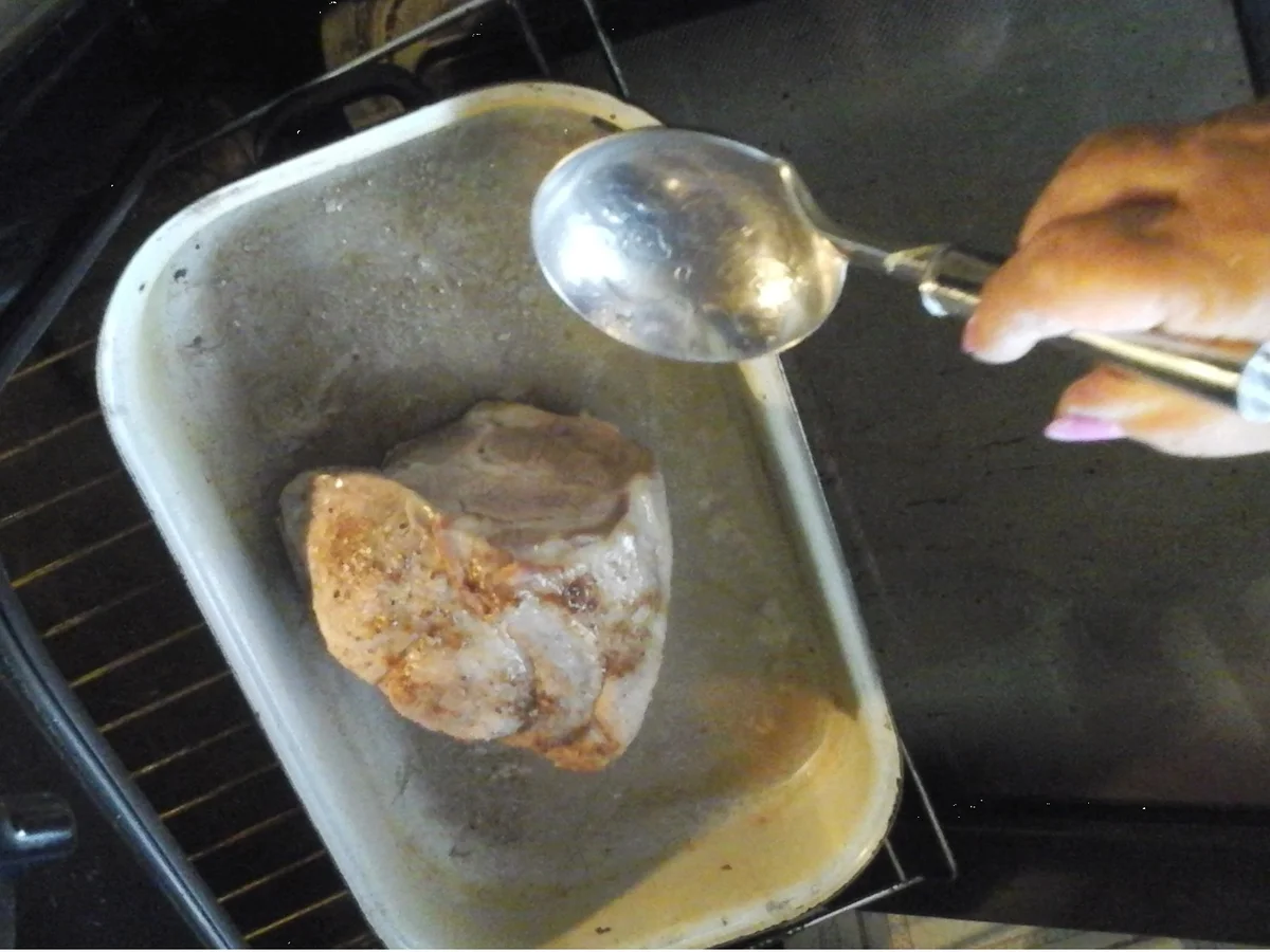 Tschechischer Schweinebraten mit Sauerkraut und Hefeknödel - Rezept - Bild Nr. 8367