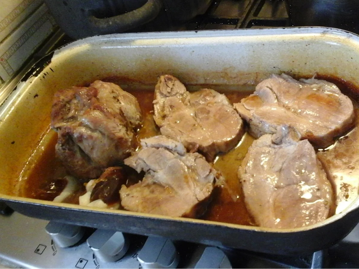 Tschechischer Schweinebraten mit Sauerkraut und Hefeknödel - Rezept - Bild Nr. 8369