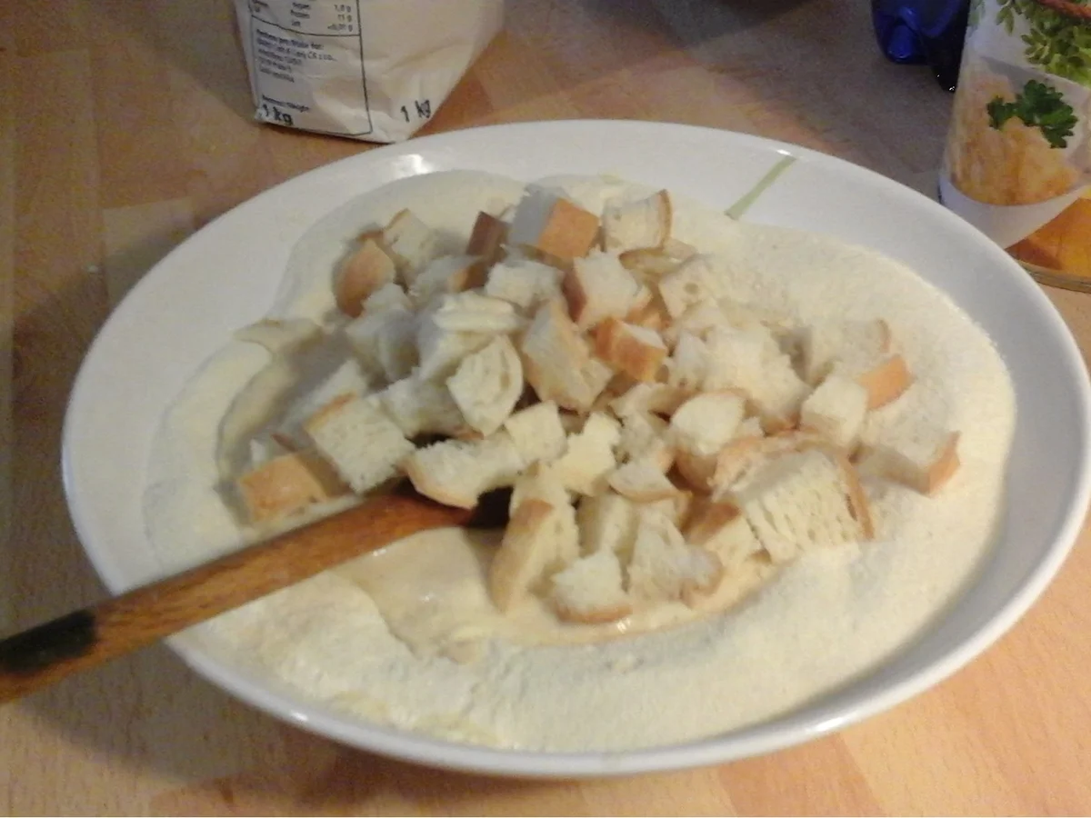 Tschechischer Schweinebraten mit Sauerkraut und Hefeknödel - Rezept - Bild Nr. 8380