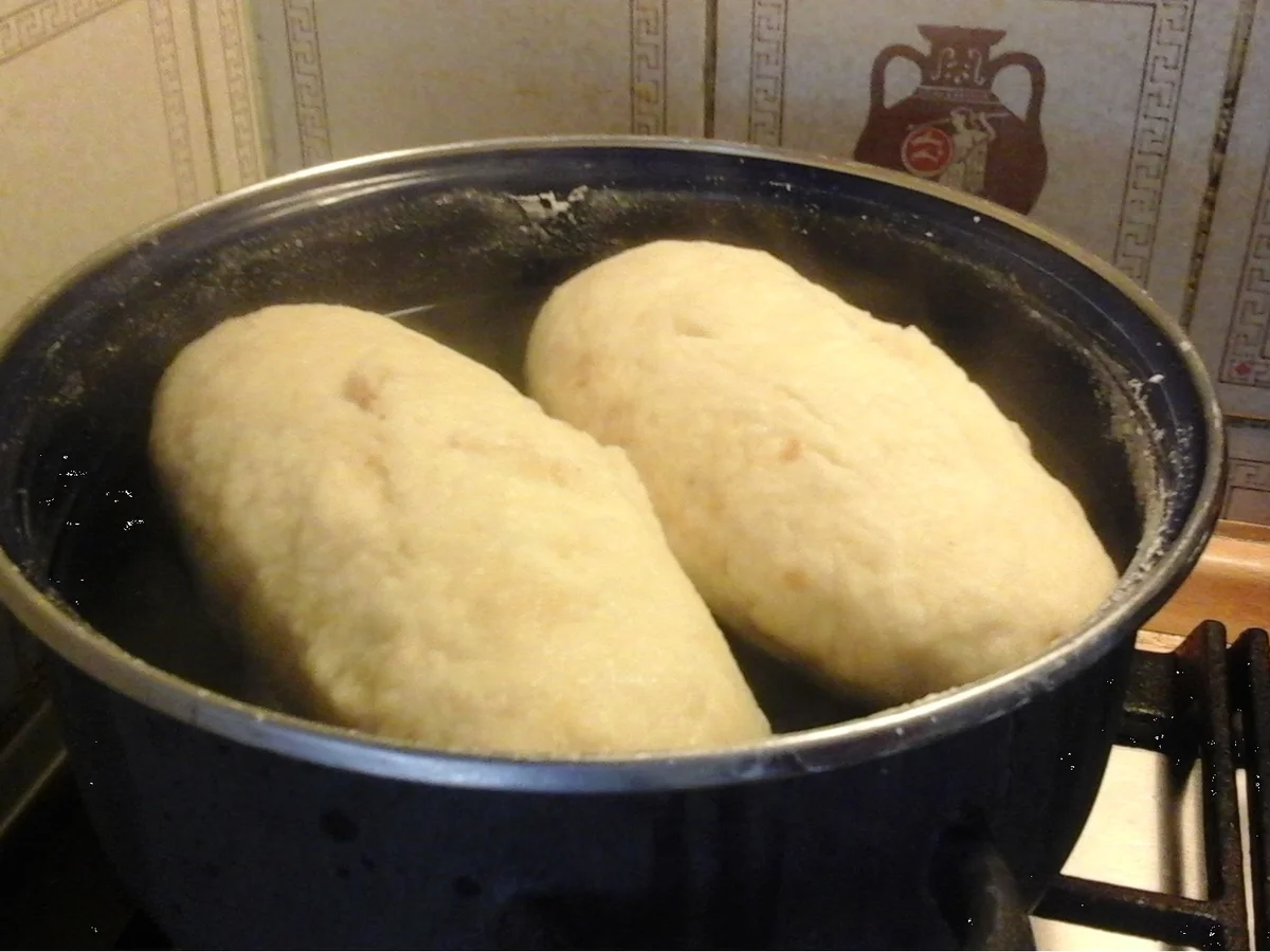 Tschechischer Schweinebraten mit Sauerkraut und Hefeknödel - Rezept - Bild Nr. 8392