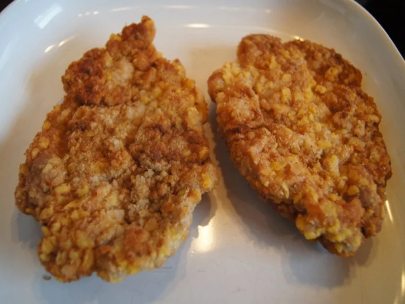 Paniertes Nackensteak mit Prinzessbohnen und Möhren-Kartoffel-Stampf - Rezept - Bild Nr. 7