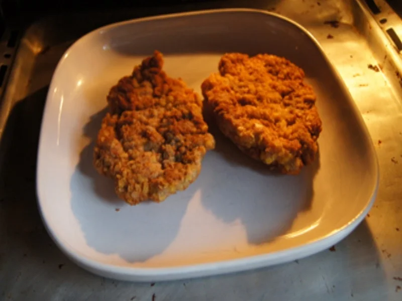 Paniertes Nackensteak mit Prinzessbohnen und Möhren-Kartoffel-Stampf - Rezept - Bild Nr. 9