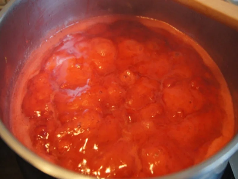 Rezept: Ivanka´s leckere Erdbeermarmelade Bild Nr. 8353 Ivanka´s leckere Erdbeermarmelade - Rezept - Bild Nr. 8353