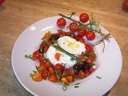 Ein schneller kleiner Tomatensalat mit einer Burrata - Rezept - Bild Nr. 8357