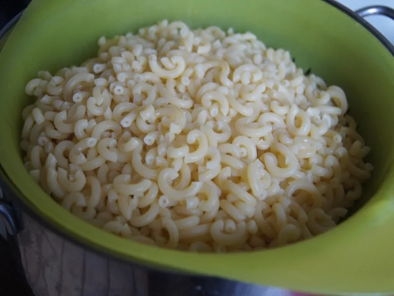 Rezept: Nudelsalat mit Gabelspaghetti, Gemüse und Eiern Bild Nr. 8375 Nudelsalat mit Gabelspaghetti, Gemüse und Eiern - Rezept - Bild Nr. 8375