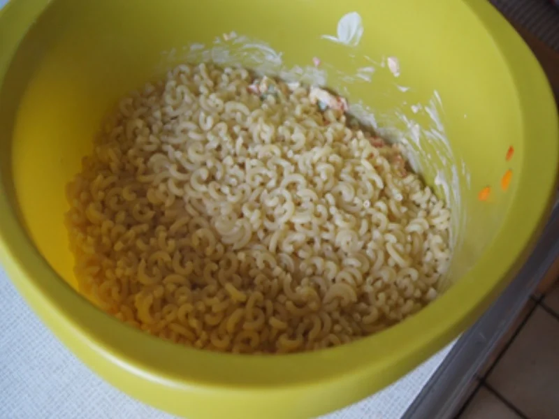 Rezept: Nudelsalat mit Gabelspaghetti, Gemüse und Eiern Bild Nr. 8381 Nudelsalat mit Gabelspaghetti, Gemüse und Eiern - Rezept - Bild Nr. 8381