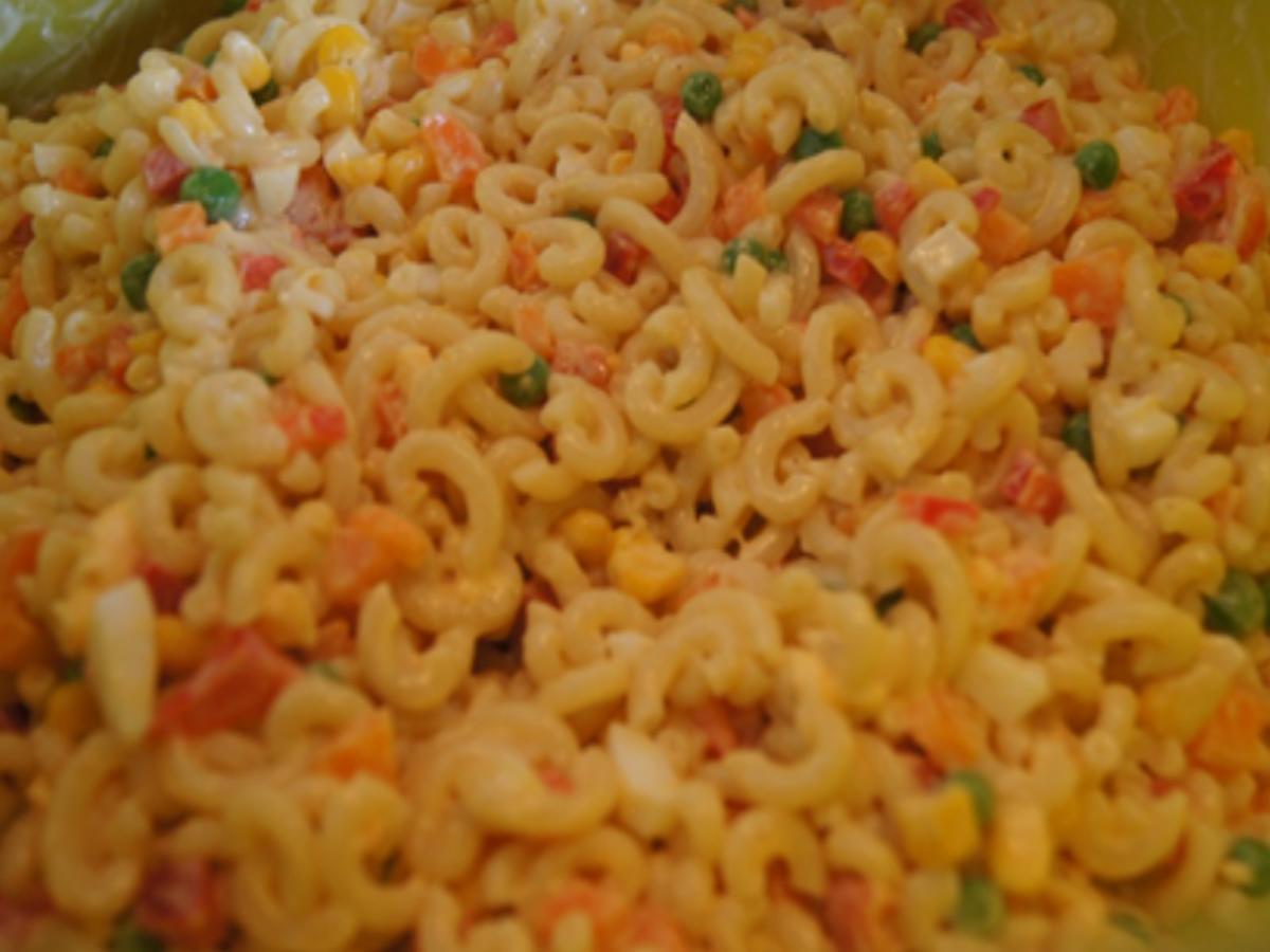 Nudelsalat mit Gabelspaghetti, Gemüse und Eiern - einfach - von MausVoh