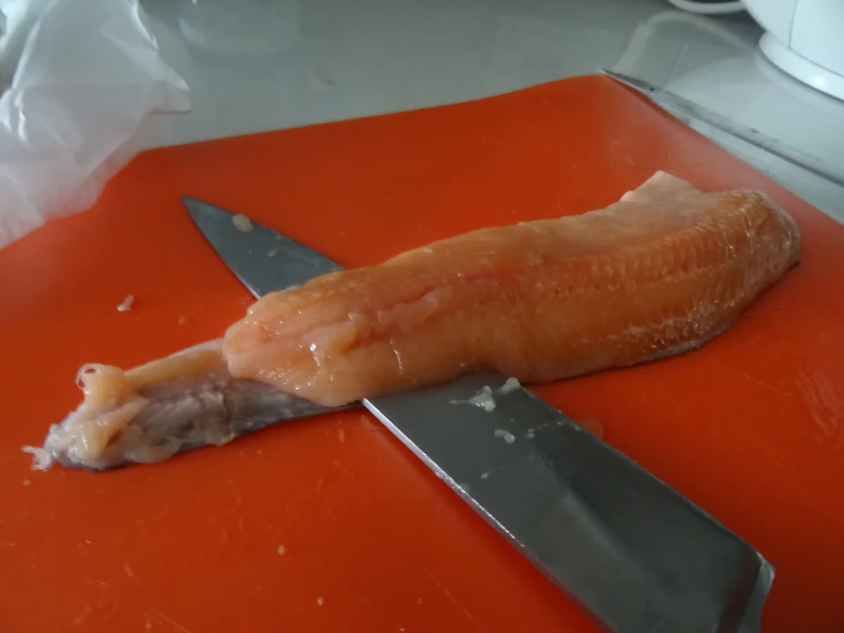 Saiblings-Filet-Röllchen und Reistaler vom Grill mit Honig-Senf-Soße - Rezept - Bild Nr. 8382