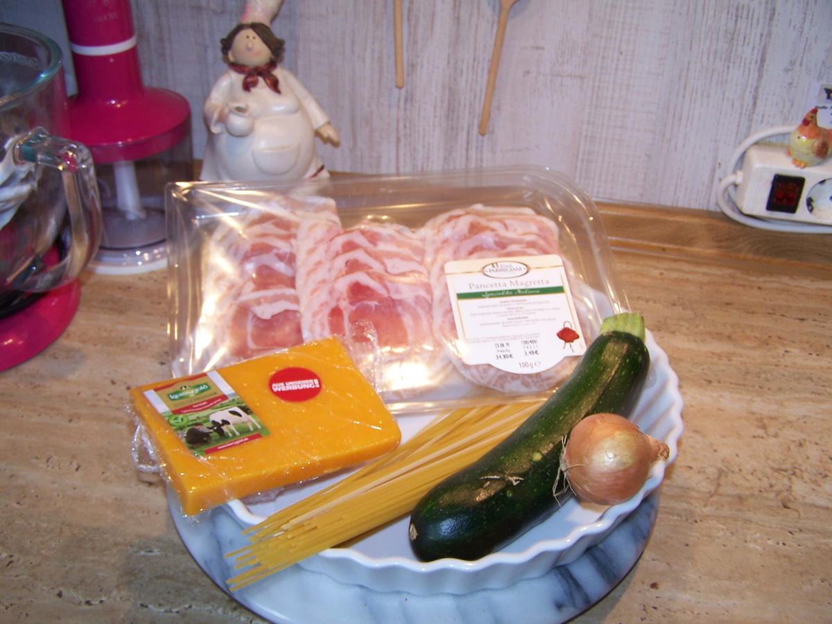Spagetti mit Gemüse Würfel - Rezept - Bild Nr. 8373