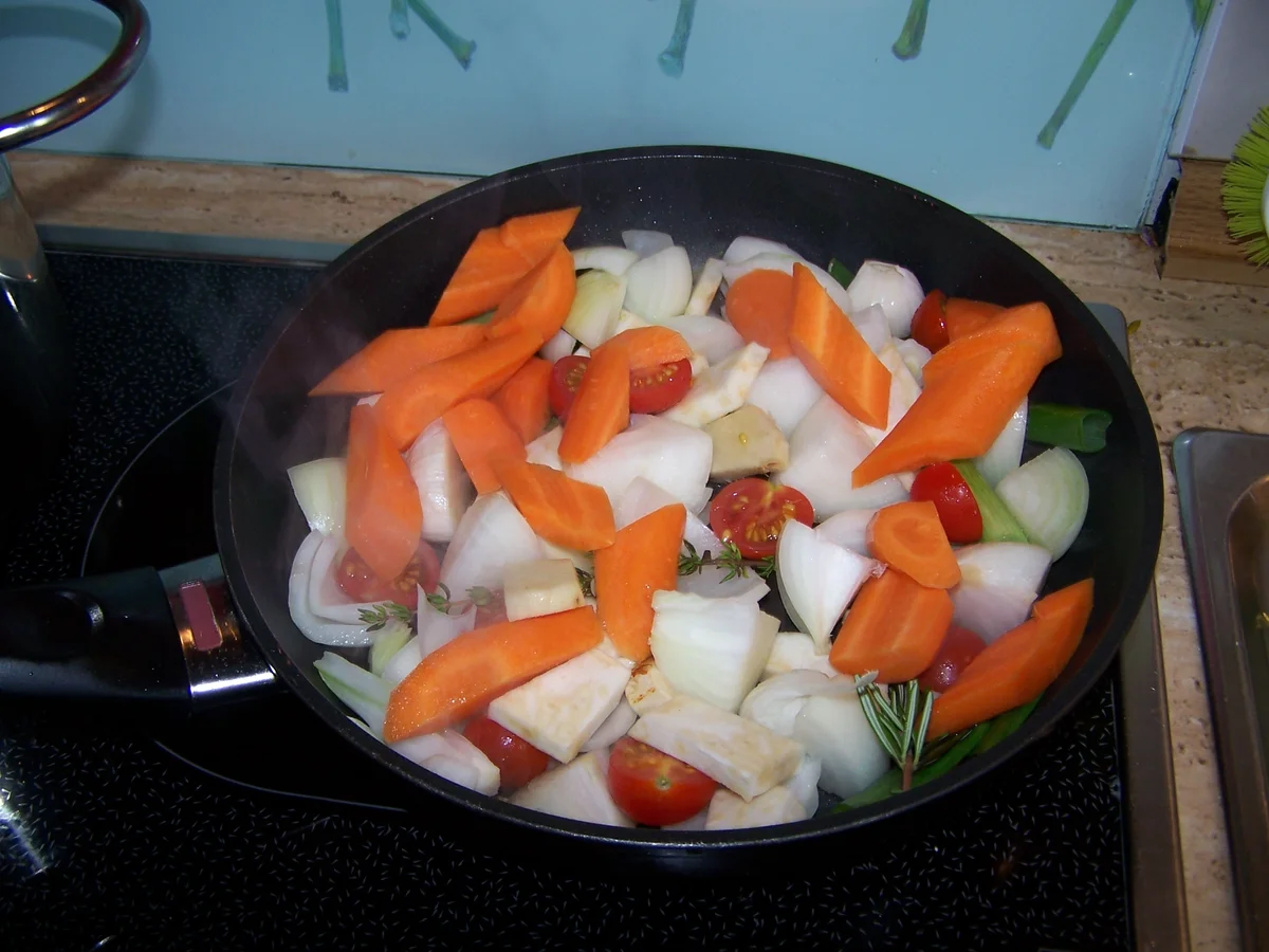 Schweine Rippchen mit Gemüse - Rezept - Bild Nr. 8374