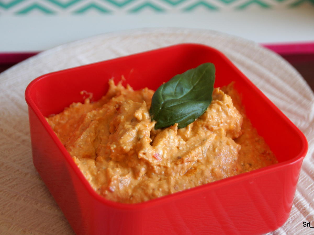 Dip oder Aufstrich mit Feta und Ajvar - schnell &amp; einfach - von Sri_Devi