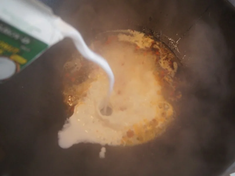 Lachs-Garnelen-Wok und gelber Basmatireis - Rezept - Bild Nr. 7