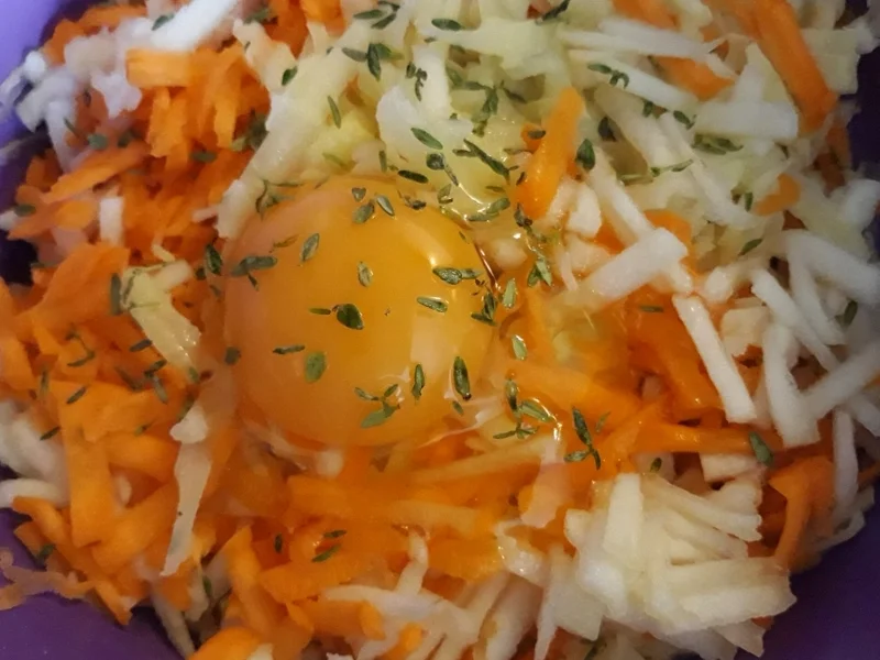 Rezept: Kartoffel - Apfel - Möhren - Rösti mit Thymian Bild Nr. 5 Kartoffel - Apfel - Möhren - Rösti mit Thymian - Rezept - Bild Nr. 5