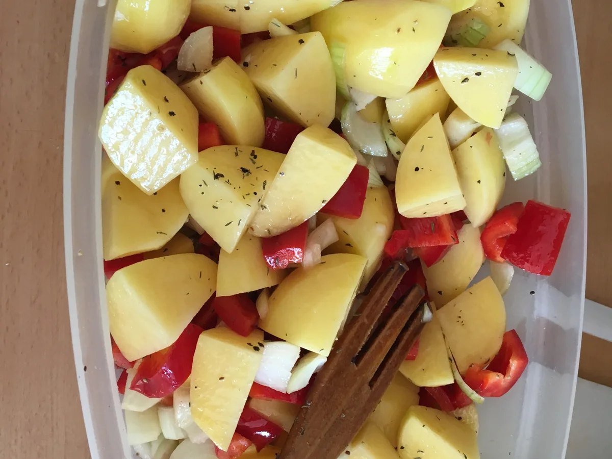 Kartoffel-Paprika-Hähnchen-Blech - Rezept - Bild Nr. 8392