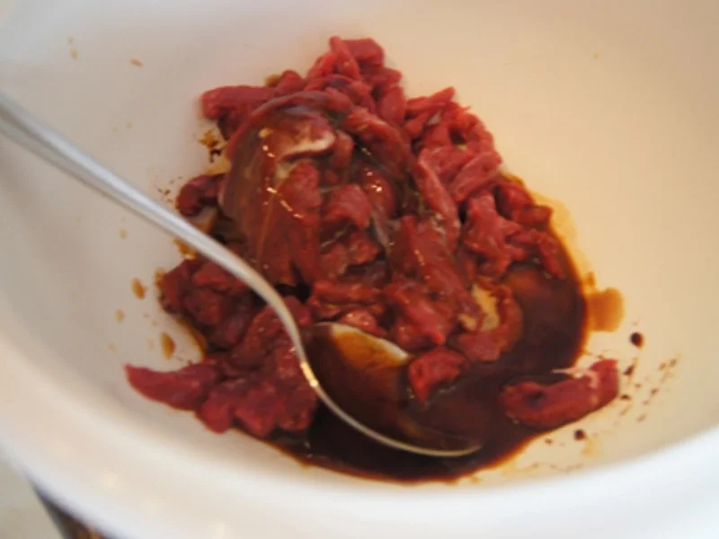 Rindfleisch-Paprika-Wok mit Cashew-Reis - Rezept - Bild Nr. 8425