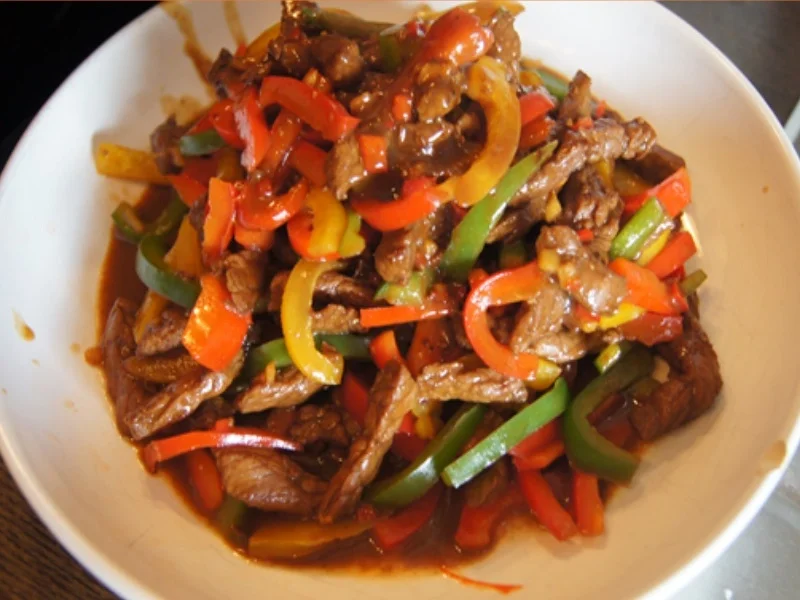 Rindfleisch-Paprika-Wok mit Cashew-Reis - Rezept - Bild Nr. 8433