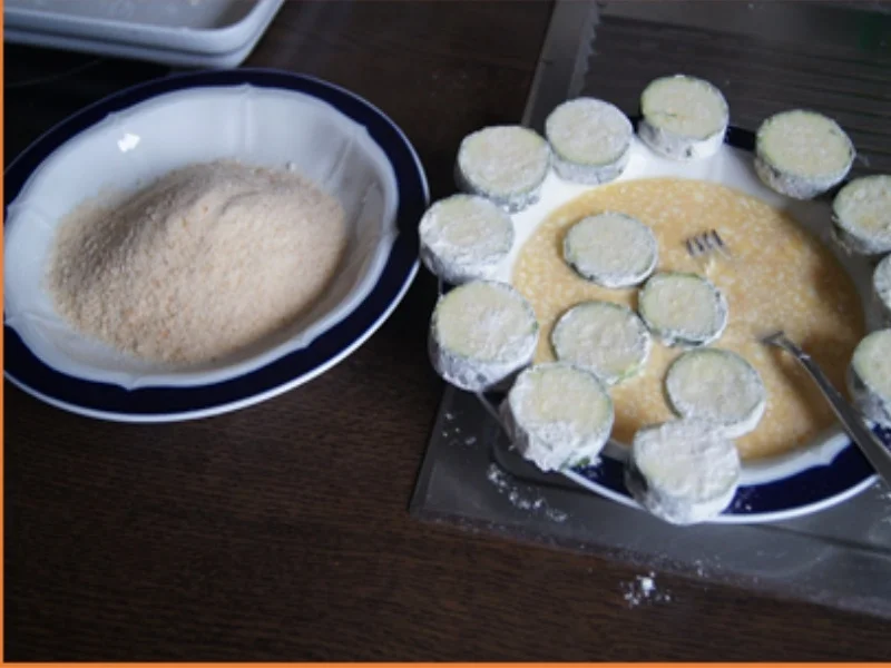 Rezept: Gebratene Zucchini mit Kartoffelstampf Bild Nr. 9 Gebratene Zucchini mit Kartoffelstampf - Rezept - Bild Nr. 9