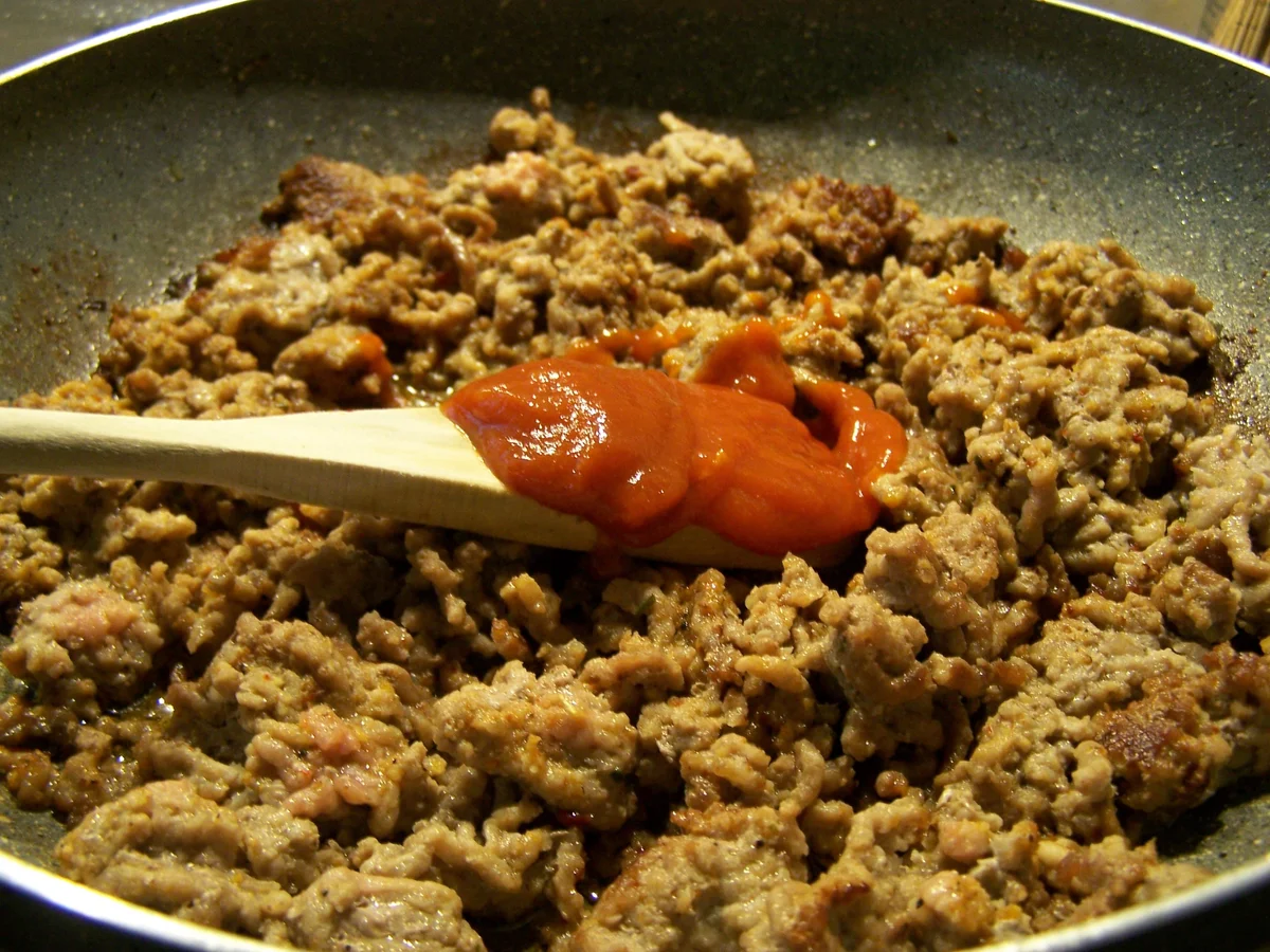 Rezept: Aubergine in fleischiger Gesellschaft... Bild Nr. 8435 Aubergine in fleischiger Gesellschaft... - Rezept - Bild Nr. 8435