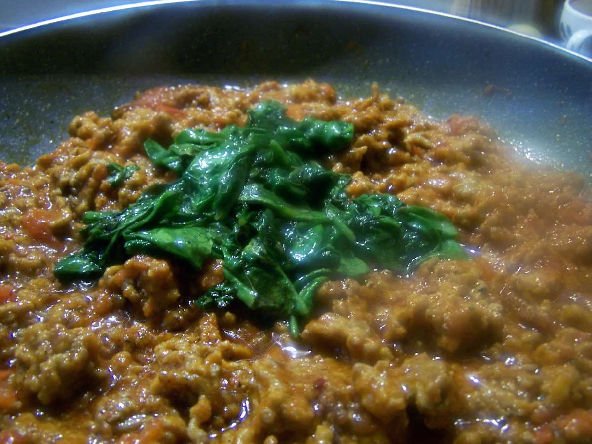 Rezept: Aubergine in fleischiger Gesellschaft... Bild Nr. 8439 Aubergine in fleischiger Gesellschaft... - Rezept - Bild Nr. 8439