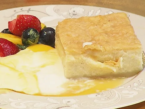 Rezept: „Galaktobouriko“: Griechische Teigpastete mit Vanillecreme und Sirup Bild Nr. 2 „Galaktobouriko“: Griechische Teigpastete mit Vanillecreme und Sirup - Rezept - Bild Nr. 2