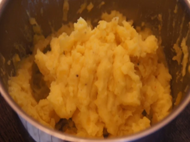 Rezept: Alaska Seelachsfilet mit Schwarzwurzeln und herzhaften Kartoffelstampf Bild Nr. 8476 Alaska Seelachsfilet mit Schwarzwurzeln und herzhaften Kartoffelstampf - Rezept - Bild Nr. 8476