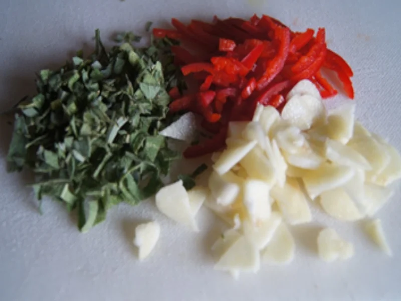 Rezept: Spaghetti AGLIO, OLIO E PEPERONCINO Bild Nr. 8472 Spaghetti AGLIO, OLIO E PEPERONCINO - Rezept - Bild Nr. 8472