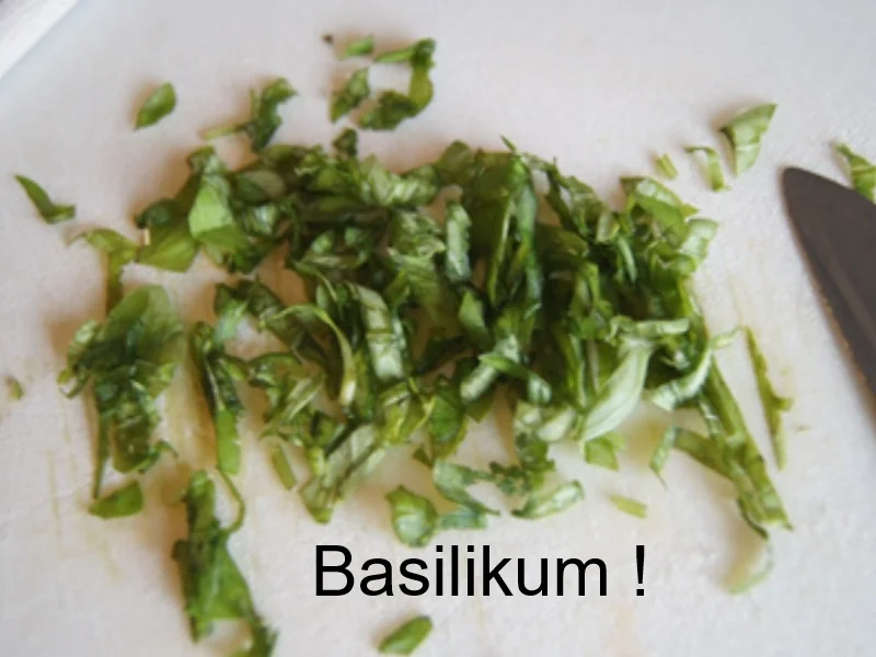 Rezept: Spaghetti AGLIO, OLIO E PEPERONCINO Bild Nr. 8475 Spaghetti AGLIO, OLIO E PEPERONCINO - Rezept - Bild Nr. 8475