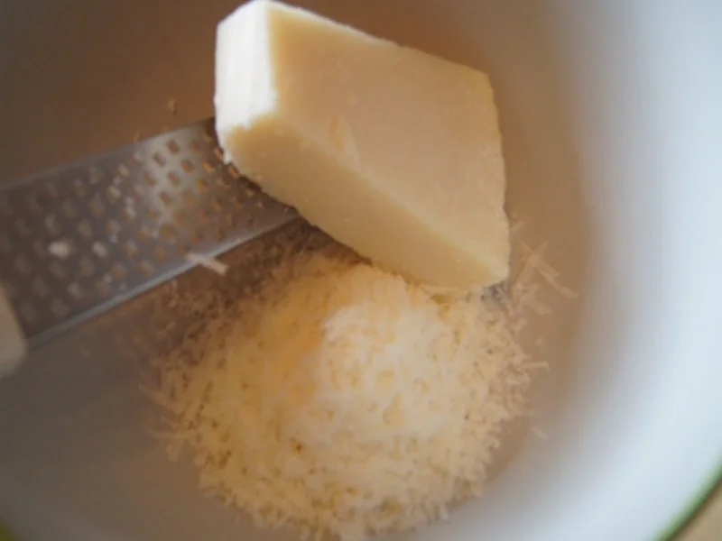 Rezept: Spaghetti AGLIO, OLIO E PEPERONCINO Bild Nr. 8476 Spaghetti AGLIO, OLIO E PEPERONCINO - Rezept - Bild Nr. 8476