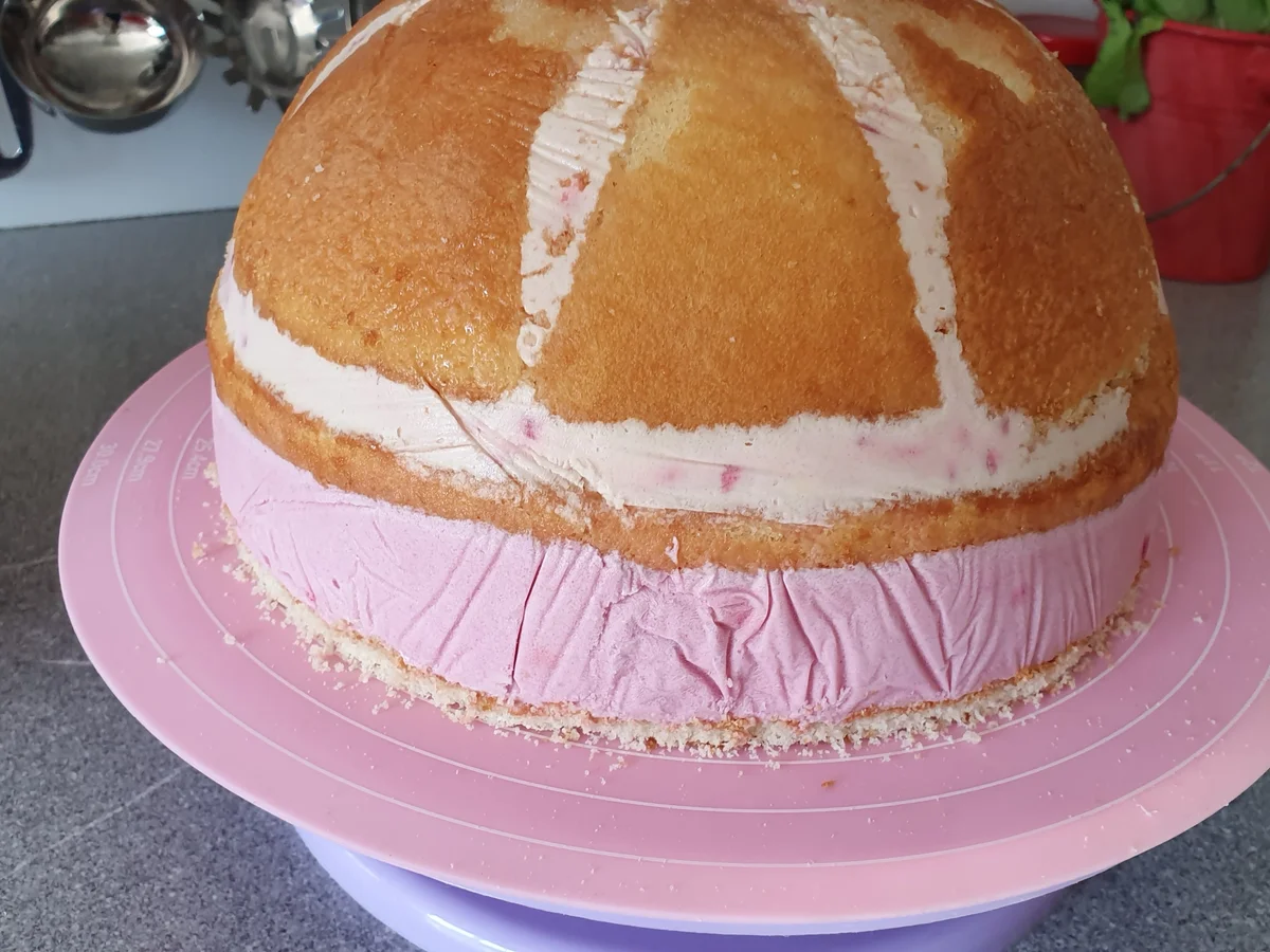 Biskuit:   HIMBEER ~ FRISCHKÄSE ~ SAHNETORTE - Rezept - Bild Nr. 8590