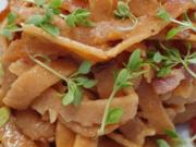 Tomaten Chili Tagliatelle (frisch hergestellt) mit der Pasta Maschine - Rezept - Bild Nr. 8471