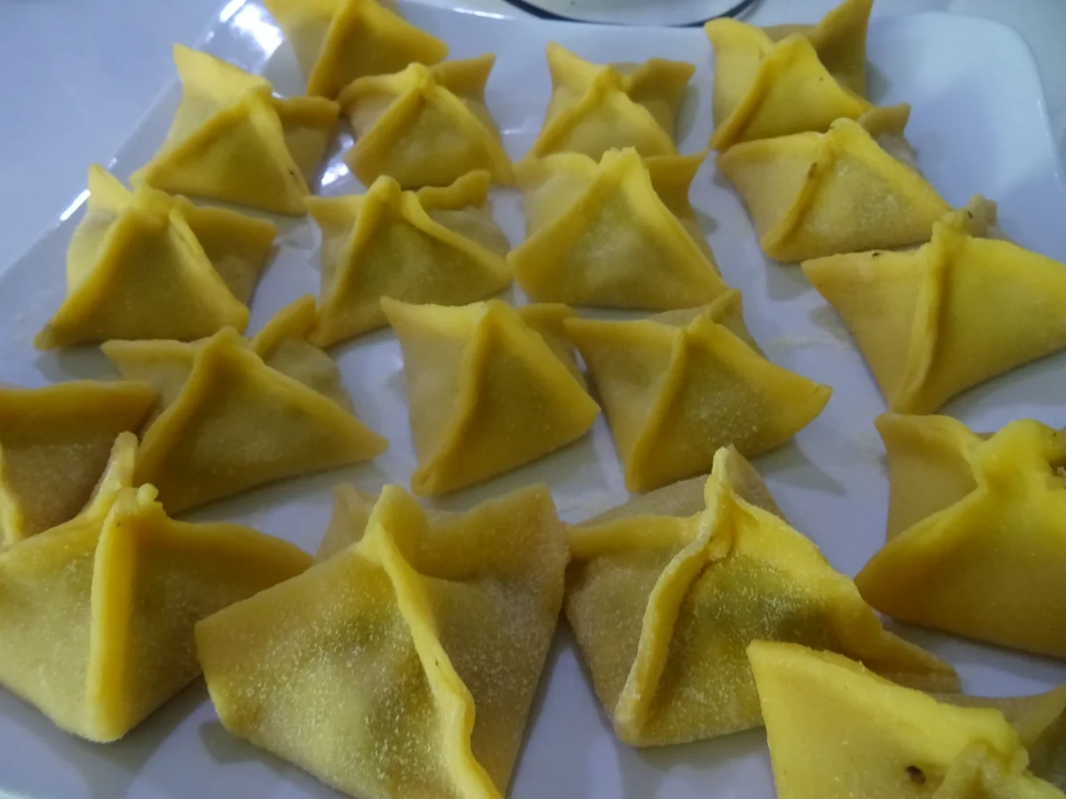 Rezept: Fagottini mit Pilzfüllung und Speck-Sahne-Soße Bild Nr. 8478 Fagottini mit Pilzfüllung und Speck-Sahne-Soße - Rezept - Bild Nr. 8478