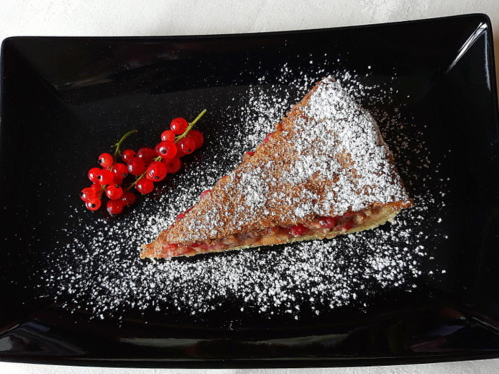 Johannisbeer - Haselnuss - Tarte - Rezept - kochbar.de