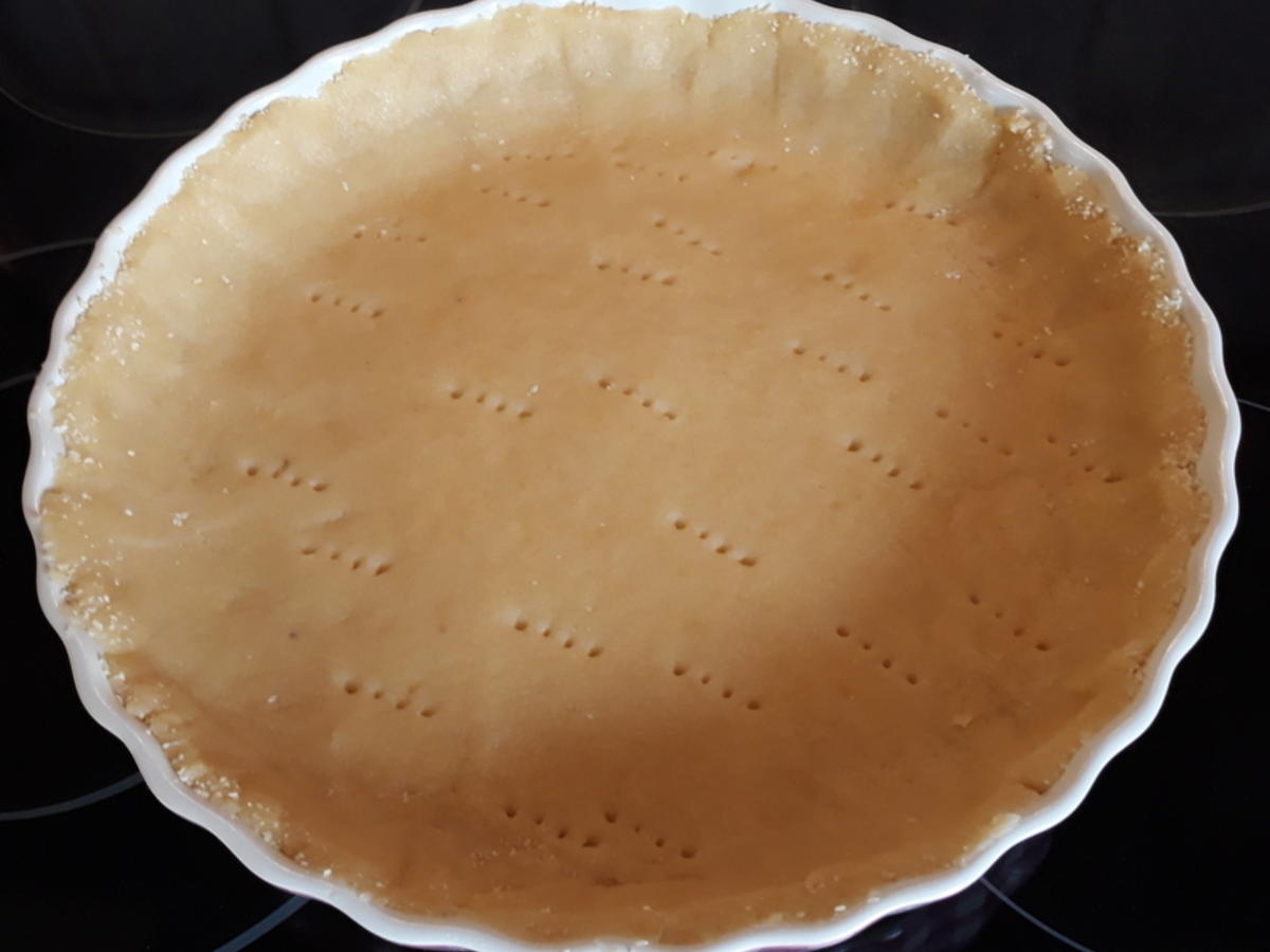 Johannisbeer Haselnuss Tarte - von Cookies
