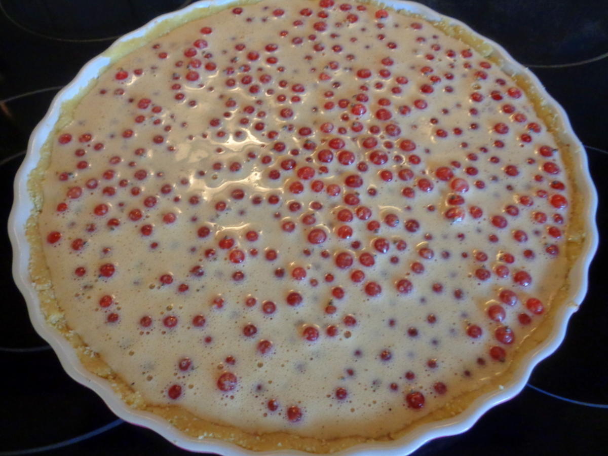 Johannisbeer Haselnuss Tarte - von Cookies