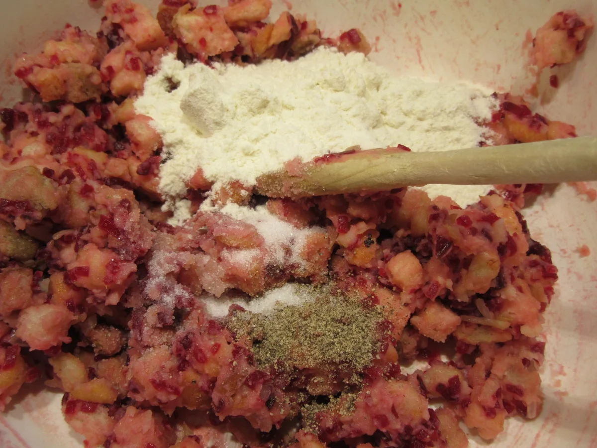 Rezept: Knödel: Rote-Bete-Knödel Bild Nr. 8534 Knödel: Rote-Bete-Knödel - Rezept - Bild Nr. 8534