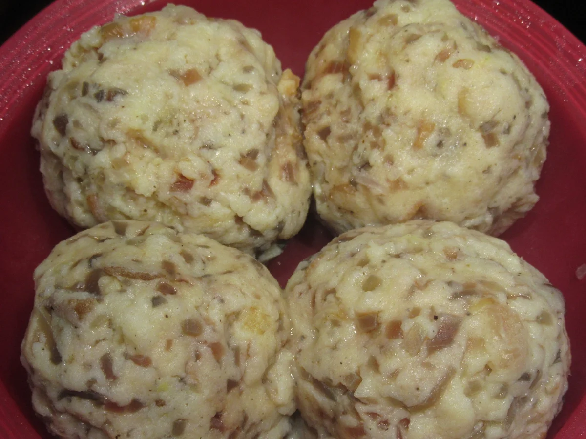 Rezept: Knödel: Rote-Bete-Knödel Bild Nr. 8537 Knödel: Rote-Bete-Knödel - Rezept - Bild Nr. 8537