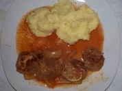 Hackklößchen mit "Zwiwwlditsche" - Rezept