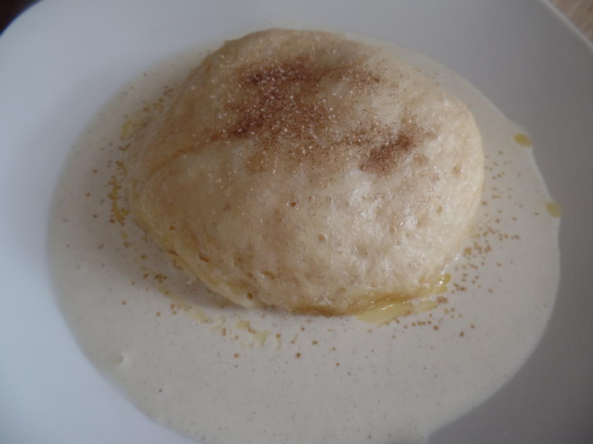 Dampfnudeln mit Vanillesoße - Rezept mit Bild - kochbar.de Dampfnudeln mit Vanillesoße - Rezept mit Bild - kochbar.de