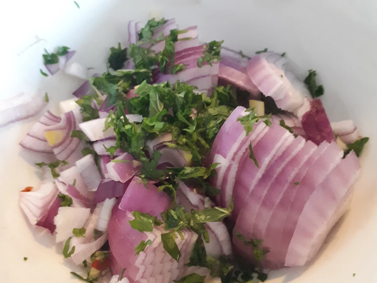 indisch: Masoor Dal, Masala Kanda at plain Paratha - Rezept - Bild Nr. 8538