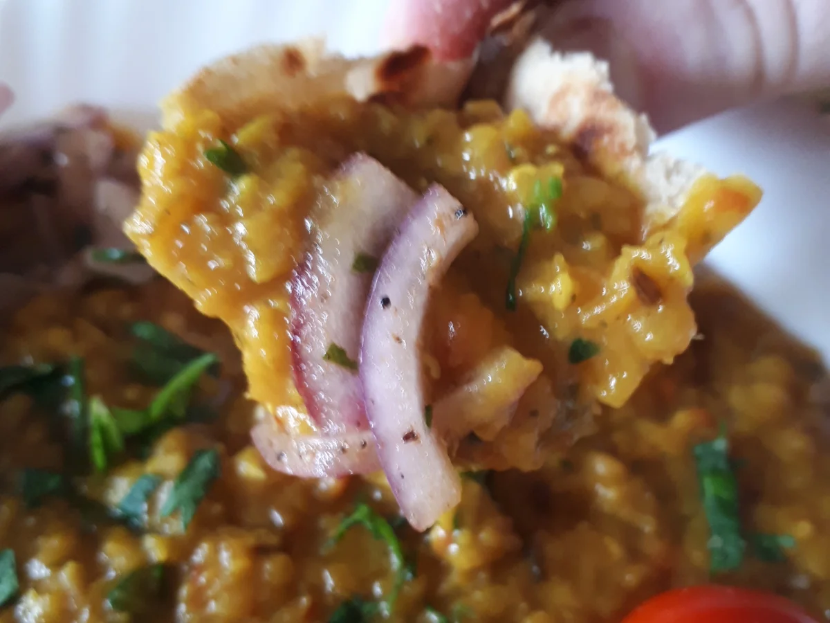 indisch: Masoor Dal, Masala Kanda at plain Paratha - Rezept - Bild Nr. 8546