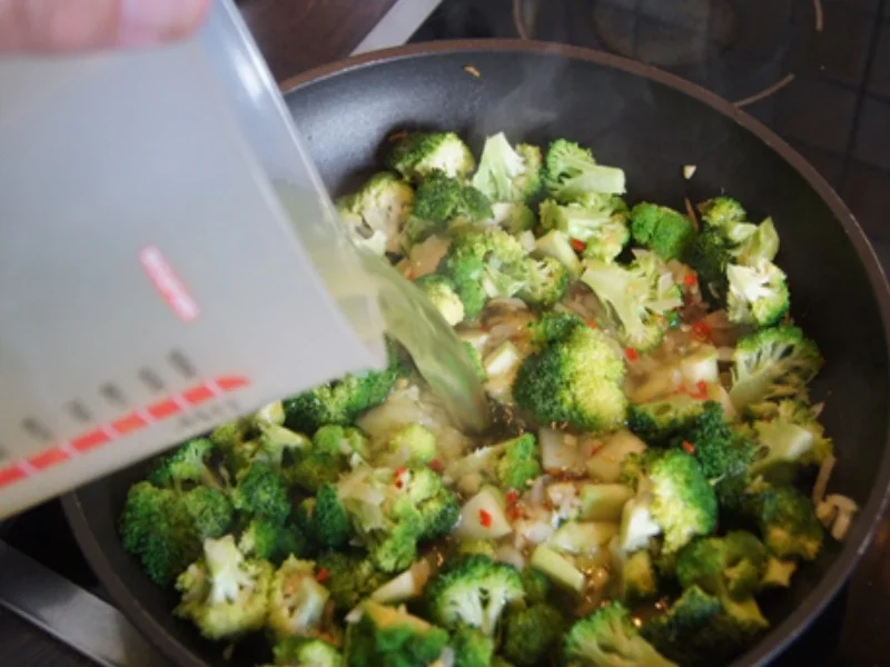 Rezept: Brokkoli-Ei-Pfanne II Bild Nr. 8535 Brokkoli-Ei-Pfanne II - Rezept - Bild Nr. 8535