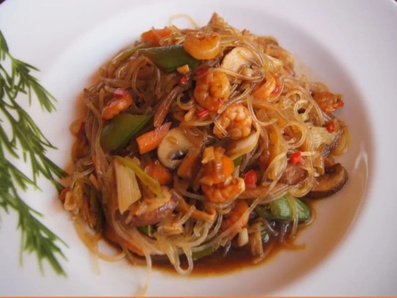 Garnelen-Wok mit Gemüse und Glasnudeln - Rezept - Bild Nr. 8533
