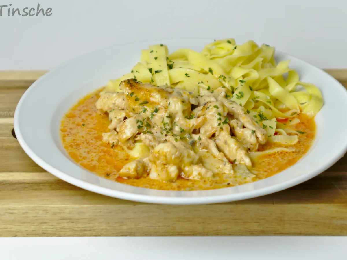 Rezept: Überbackenes Sahnehähnchen in Blauschimmelkäse Bild Nr. 8572 Überbackenes Sahnehähnchen in Blauschimmelkäse - Rezept - Bild Nr. 8572