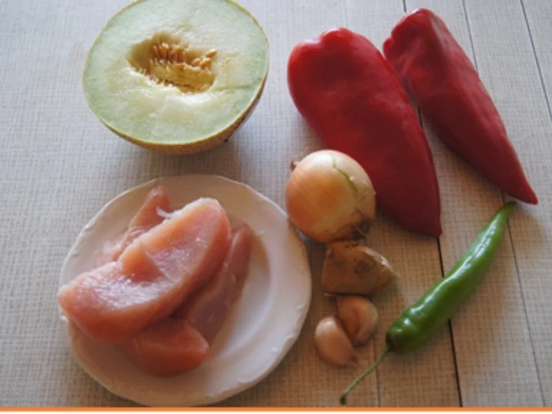 Rezept: Spitzpaprika-Honigmelonen-Salsa mit Putenbrustfilet Bild Nr. 4 Spitzpaprika-Honigmelonen-Salsa mit Putenbrustfilet - Rezept - Bild Nr. 4