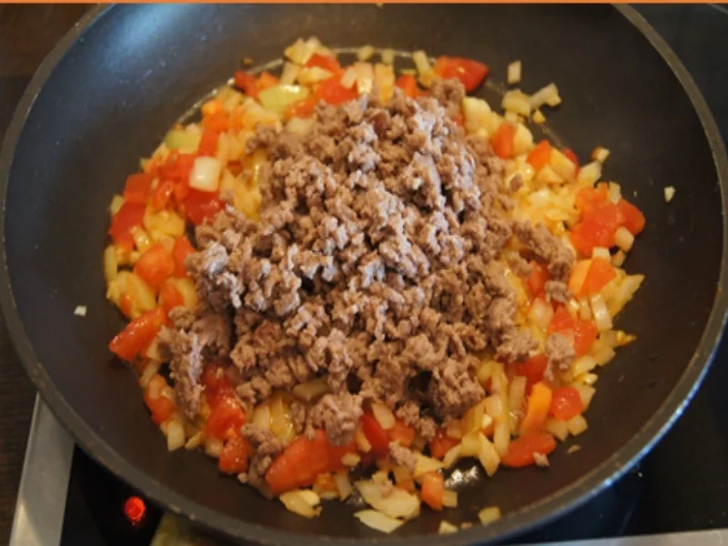 Frühkartoffeln mit herzhafter Hacksauce - Rezept - Bild Nr. 20