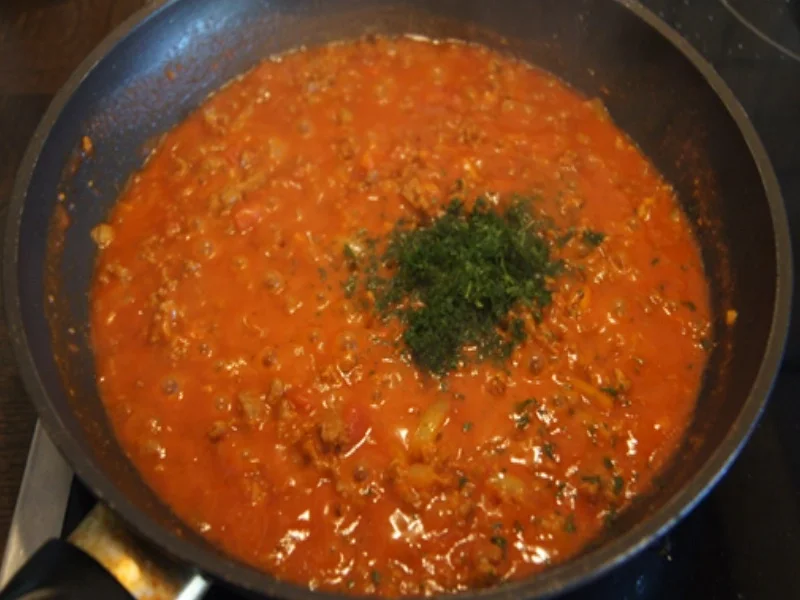 Frühkartoffeln mit herzhafter Hacksauce - Rezept - Bild Nr. 24