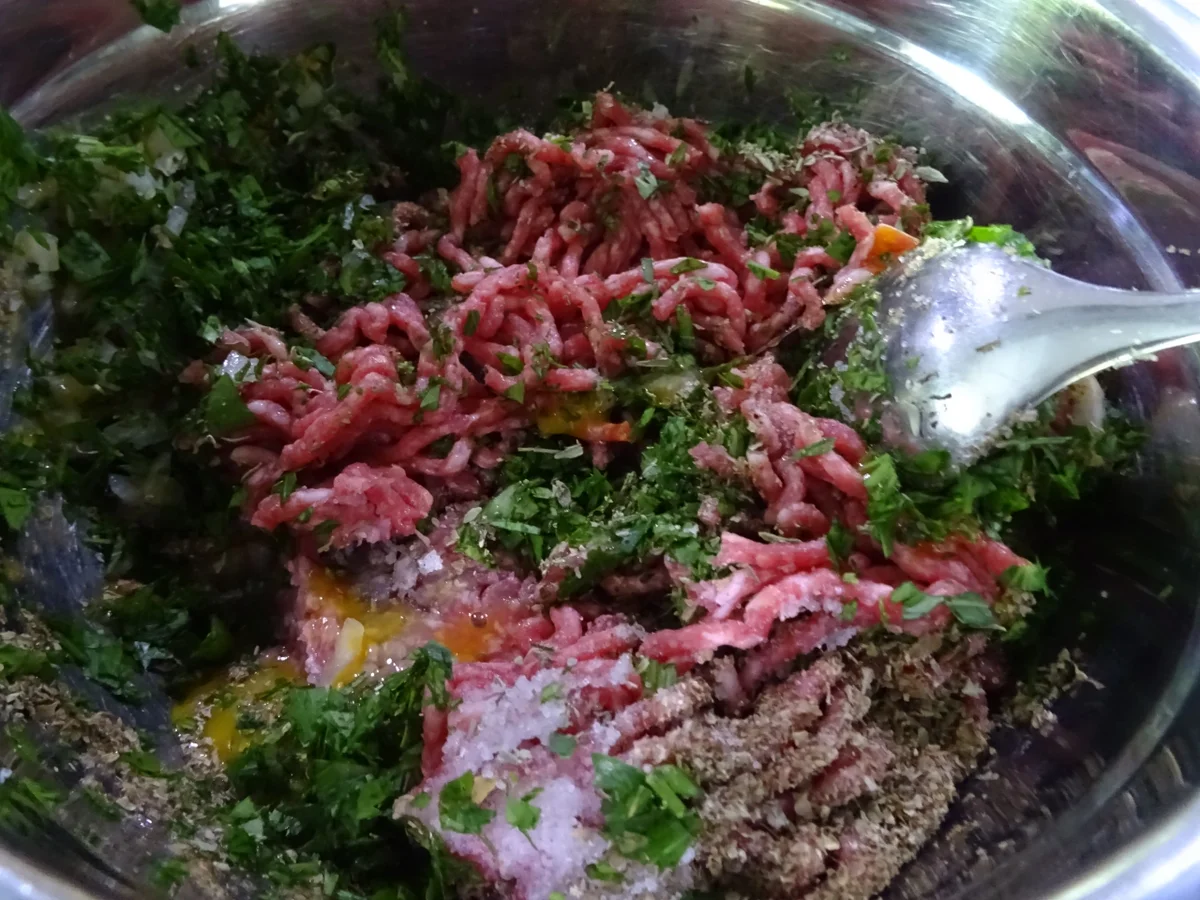 Hackfleisch-Strudel - Rezept - Bild Nr. 8574