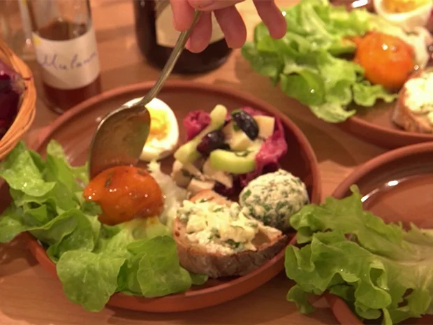 Sala Cattabia Apiciana | Aprikosen | Knoblauch- und Kräuter-Moretum | Olivenaufstrich - Rezept - Bild Nr. 8568