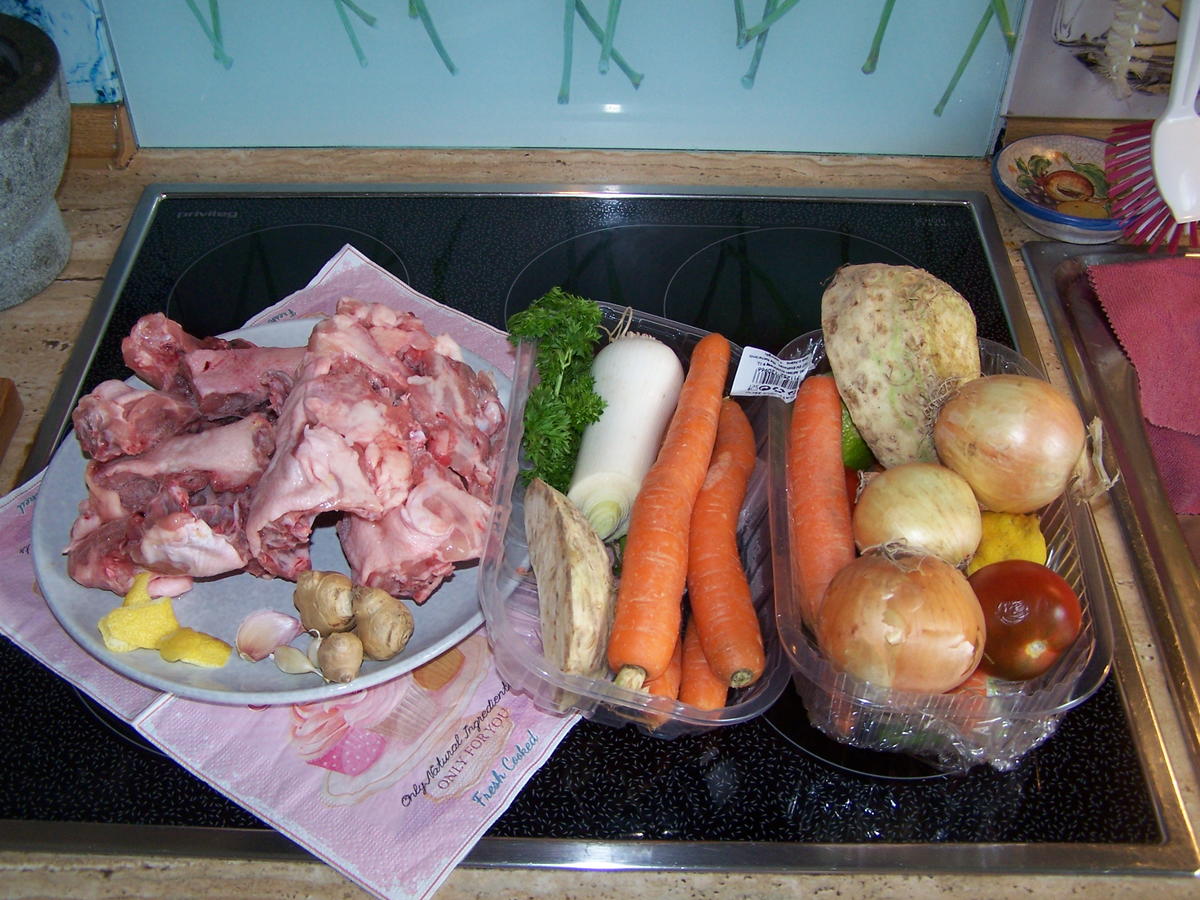 Fleischbrühe mit Gemüse , eingeweckt - Rezept - Bild Nr. 8571