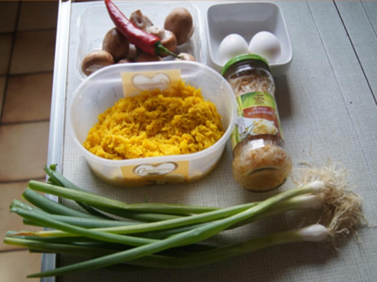 Champignon-Gemüse-Reis-Pfanne mit Spiegelei - Rezept - Bild Nr. 3
